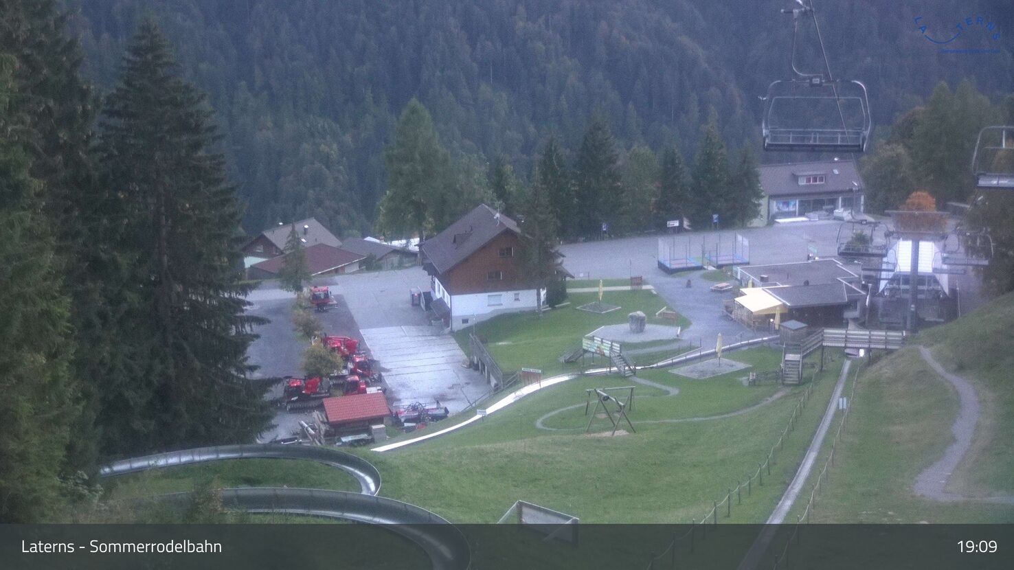 Laterns Top of Sommerrodelbahn Laterns webcam