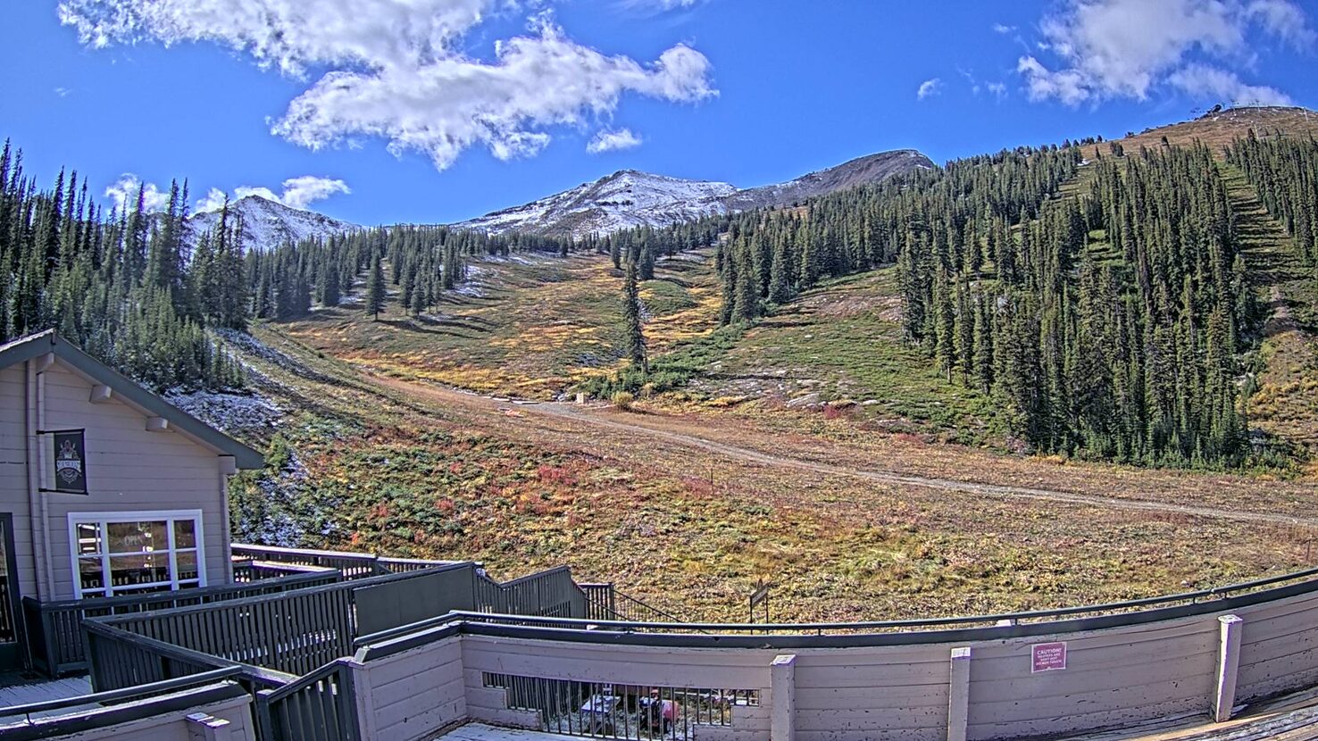 Marmot Basin Middle Mountain webcam