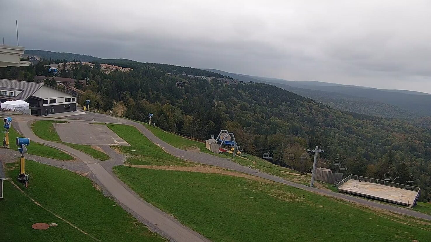 Snowshoe Village webcam