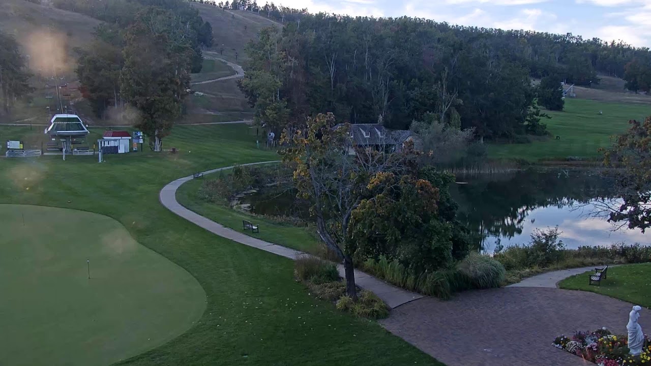 The Highlands Main Lodge webcam