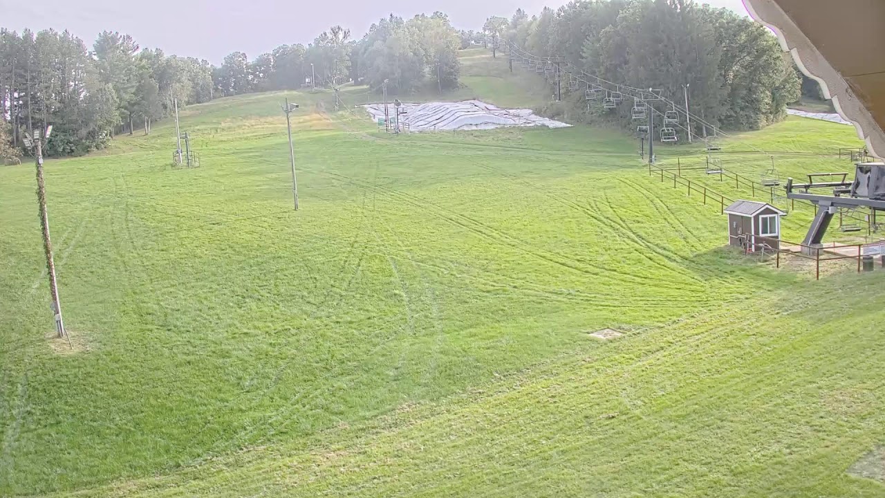 Tyrol Basin Chairlift A webcam
